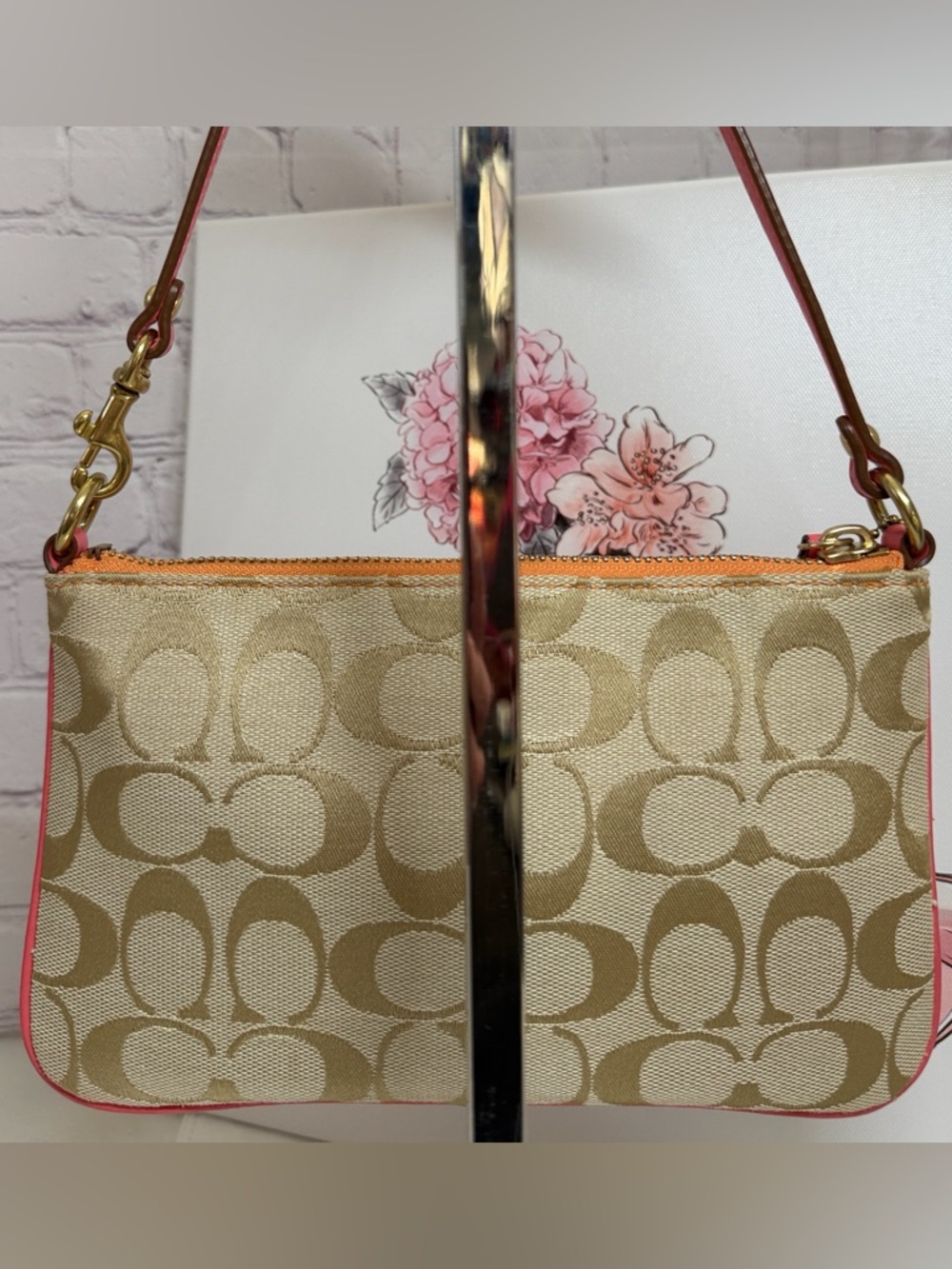 LOWSTARTCoach Small Shoulder Bag Wristlet Pink Orange Leather 3 Pockets ALMSTMNT - Picture 3 of 15